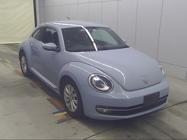 70123 Volkswagen The beetle 16CBZ 2013 г. (Honda Kansai)